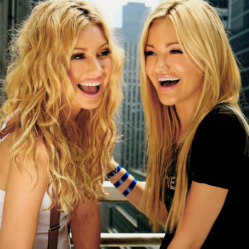 Aly and AJ #1 version